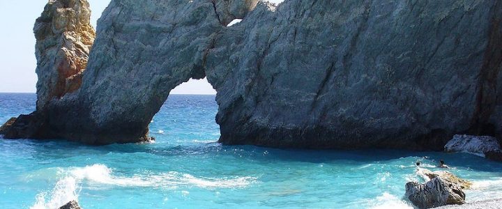 Σκιάθος και Αλόννησος, δύο αγαπημένοι προορισμοί στις Σποράδες.